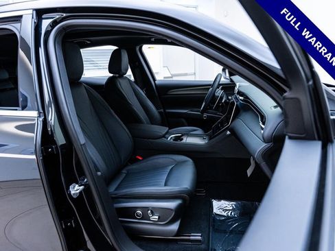 Used 2024 Maserati Grecale GT image 29