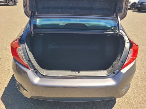 Used 2017 Honda Civic EX image 8