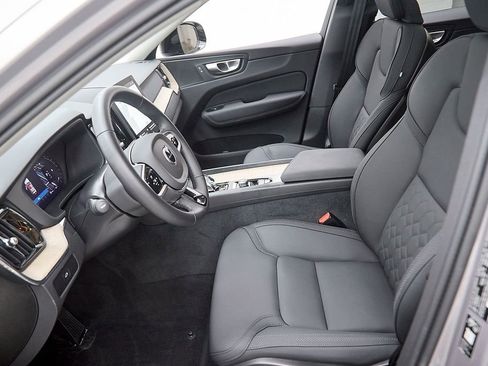 New 2026 Volvo XC60 B5 Plus w/ Protection Package Premier image 18