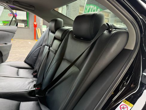 Used 2011 Lexus ES 350 image 16