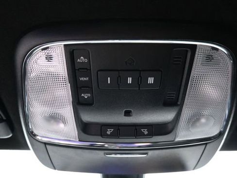 Used 2020 Dodge Charger SRT Hellcat w/ Harman/Kardon Audio Group RWD image 35