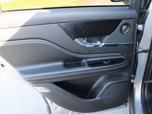 Used 2021 Lincoln Corsair Reserve w/ Equipment Group 201A image 24