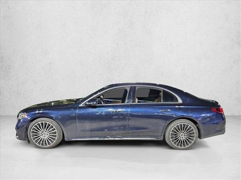 Used 2024 Mercedes-Benz E 350 4MATIC Sedan image 6