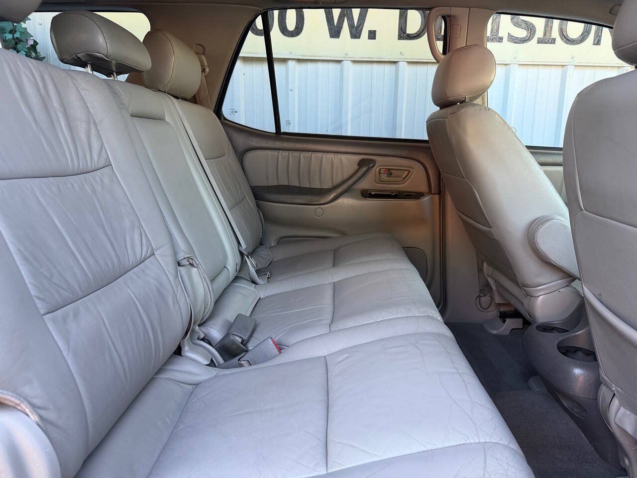 Used 2003 Toyota Sequoia Limited RWD image 17