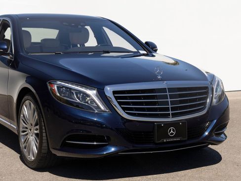 Used 2016 Mercedes-Benz S 550 Sedan image 3