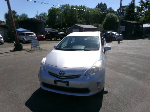 Used 2012 Toyota Prius V Three FWD image 2