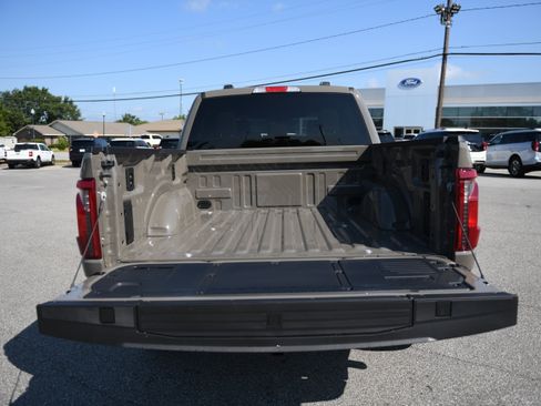 New 2026 Ford F150 XLT w/ XLT Chrome Appearance Package AWD/4WD image 9