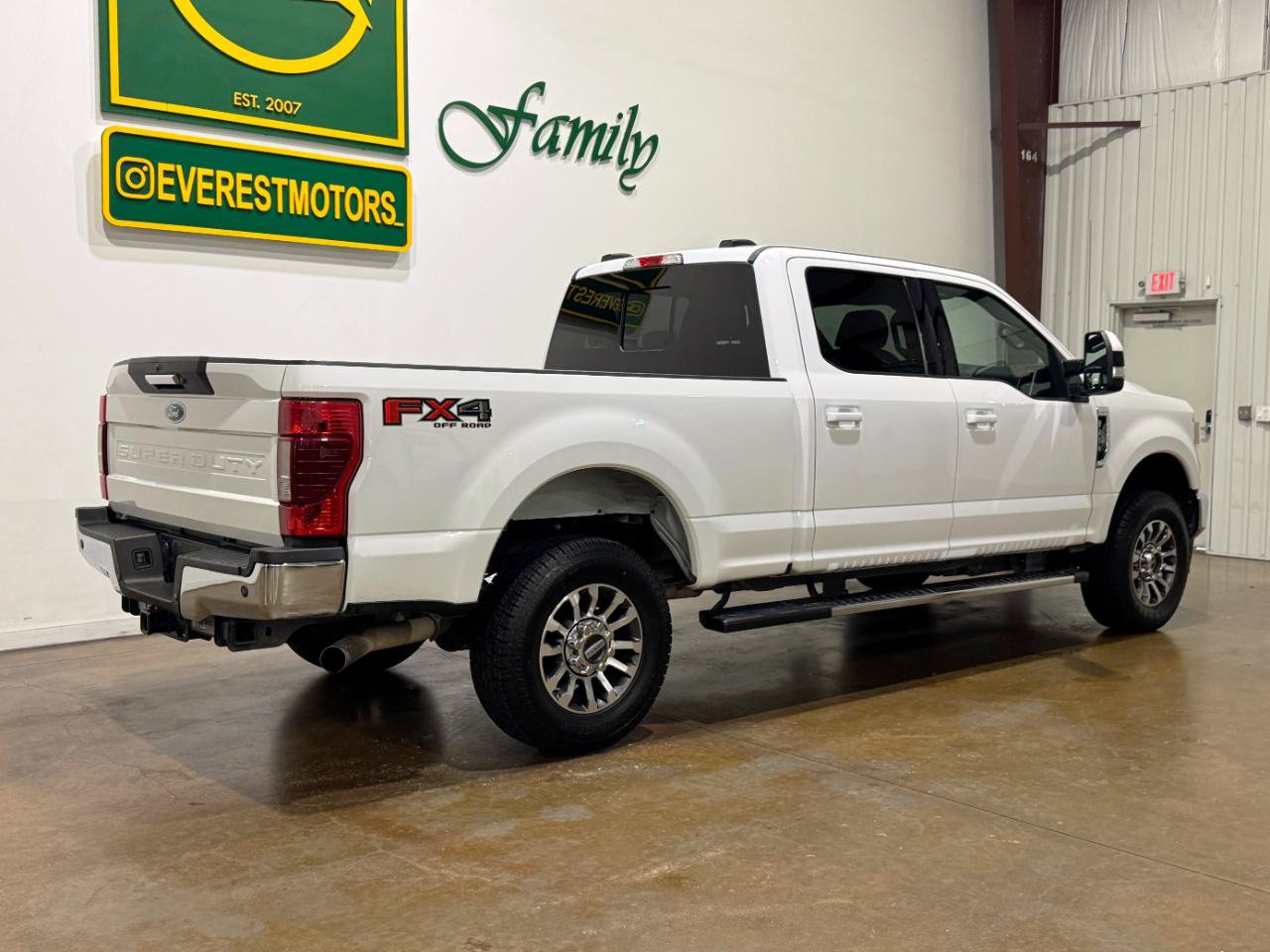 Used 2022 Ford F250 Lariat AWD/4WD image 3