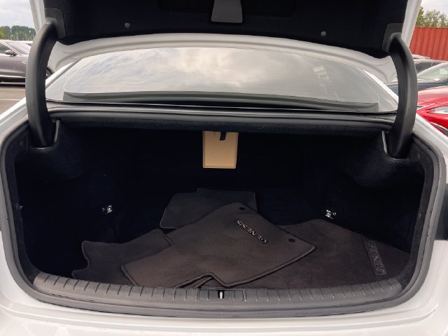 Used 2018 Genesis G80 3.8 RWD image 26