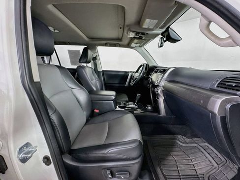Used 2021 Toyota 4Runner SR5 Premium w/ Moonroof Package AWD/4WD image 30