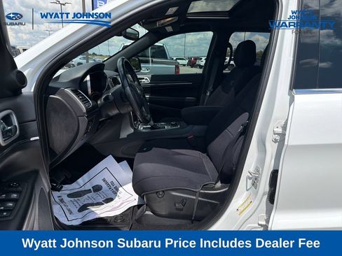 Used 2021 Jeep Grand Cherokee Limited w/ Premium Lighting Group AWD/4WD image 19