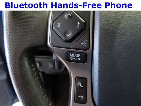 Used 2018 Toyota Tacoma SR5 image 21