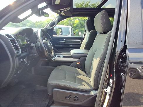Used 2021 RAM 1500 Big Horn AWD/4WD image 17