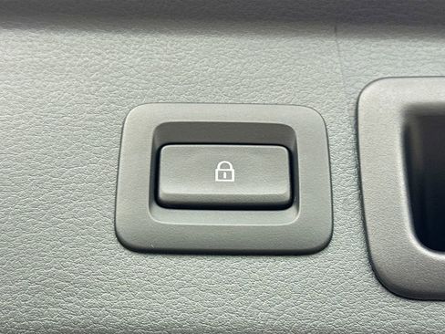 Used 2025 MAZDA CX-30 AWD 2.5 S w/ Preferred Package image 34