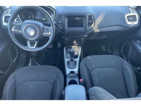 Used 2021 Jeep Compass Sport image 15