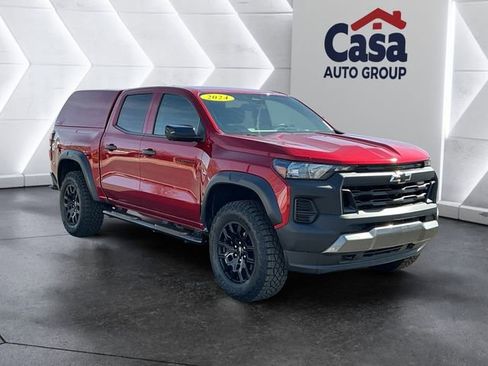 Used 2024 Chevrolet Colorado Trail Boss w/ Technology Package image 1
