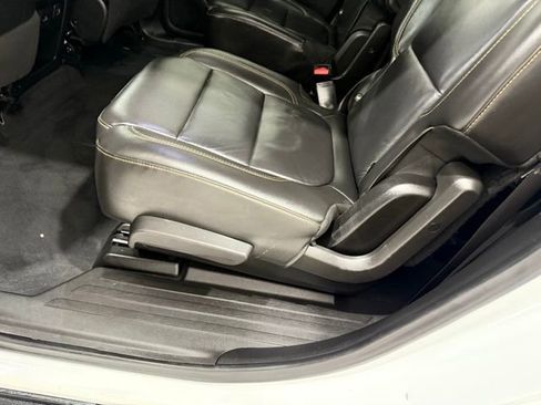 Used 2021 Chevrolet Traverse RS image 20