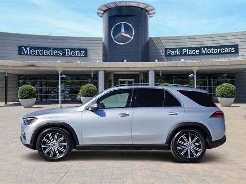 Certified 2025 Mercedes-Benz GLE 450 4MATIC image 3