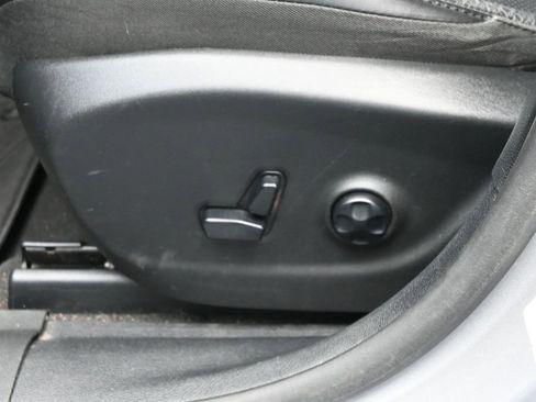 Used 2020 Jeep Cherokee Limited AWD/4WD image 11