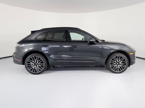 Certified 2026 Porsche Macan AWD/4WD image 12