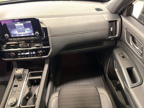 Used 2023 Nissan Pathfinder Rock Creek AWD/4WD image 28