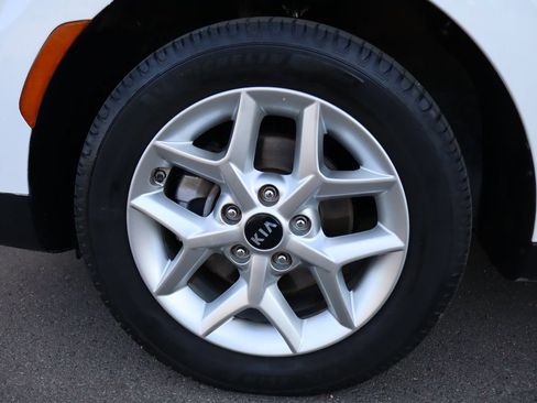 Used 2021 Kia Soul S FWD image 40