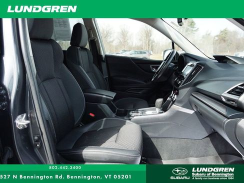Used 2023 Subaru Forester Premium AWD/4WD image 9