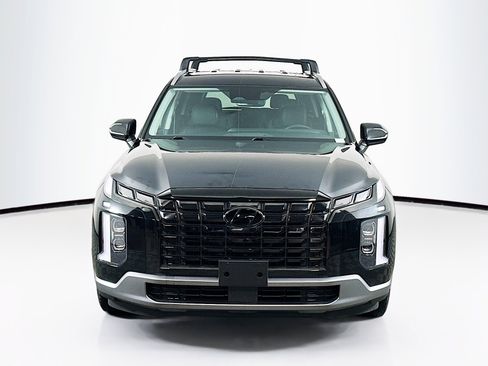 Used 2023 Hyundai Palisade SEL image 2