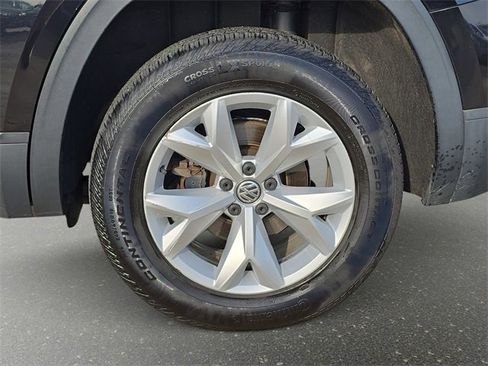 Used 2018 Volkswagen Atlas SE image 37