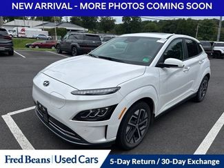 Used 2023 Hyundai Kona Limited FWD video 1