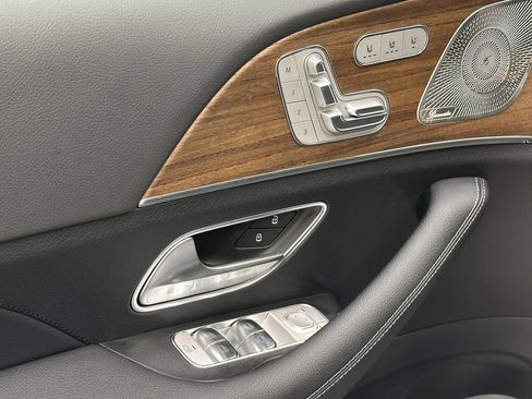 New 2025 Mercedes-Benz GLS 450 4MATIC image 11