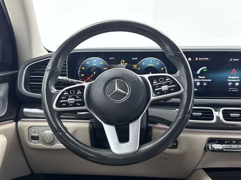 Used 2020 Mercedes-Benz GLE 350 4MATIC w/ Premium Package image 17