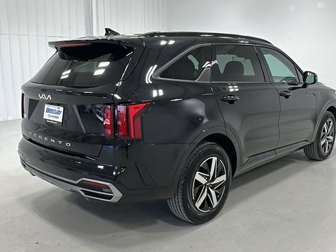 Used 2022 Kia Sorento S image 5
