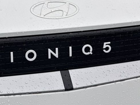 New 2026 Hyundai Ioniq 5 SE image 23