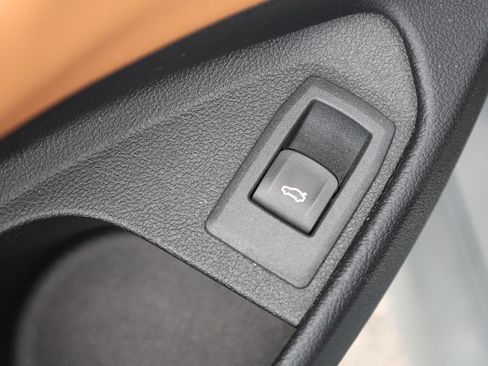 Used 2025 BMW M440i Coupe w/ Parking Assistance Package RWD image 13