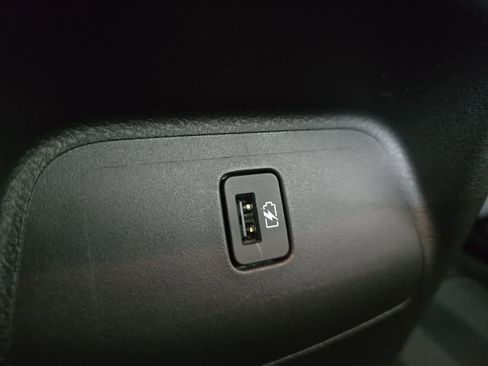 Used 2023 Nissan Sentra SR w/ Trunk Package image 23