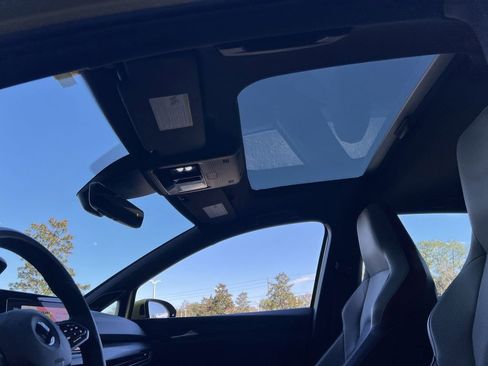 Used 2022 Volkswagen GTI Autobahn image 22