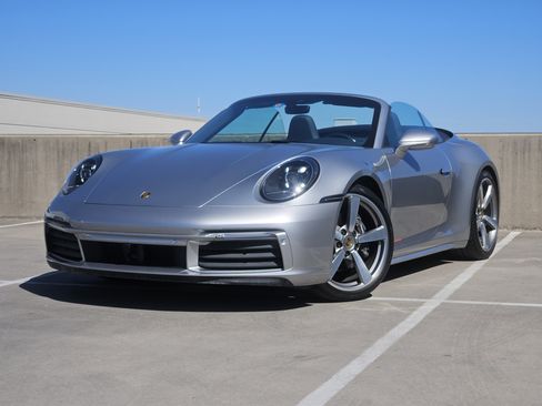 Certified 2023 Porsche 911 Carrera image 1