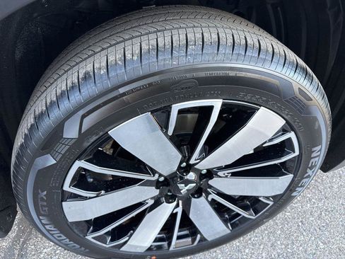 New 2026 Mitsubishi Outlander SE FWD image 14