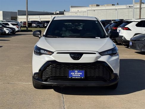 Used 2025 Toyota Corolla Cross AWD Hybrid image 3