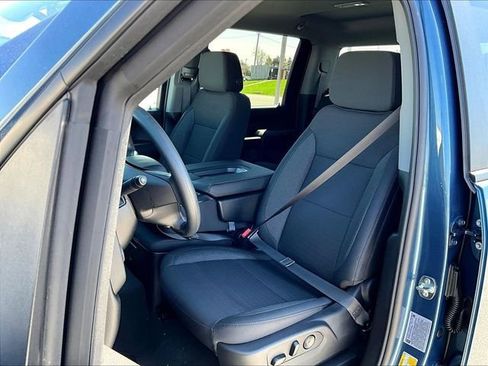New 2026 Chevrolet Silverado 2500 Custom w/ Custom Value Package AWD/4WD image 10