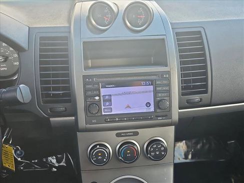 Used 2011 Nissan Sentra SE-R Spec V w/ Spec-V Upgrade Pkg image 15