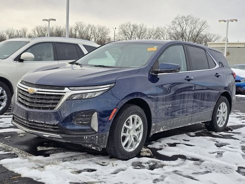 Used 2022 Chevrolet Equinox LT image 3