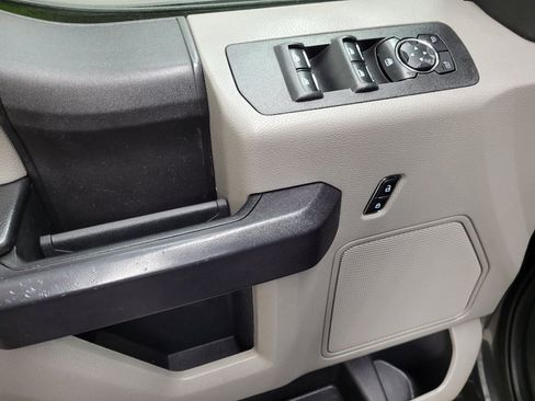 Used 2018 Ford F150 XL w/ Equipment Group 101A Mid AWD/4WD image 27