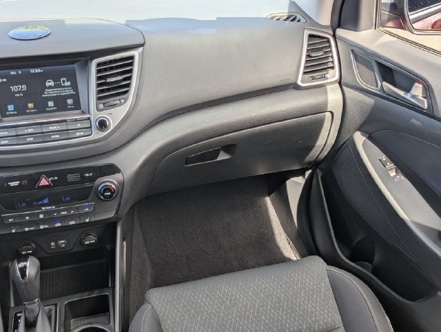 Used 2018 Hyundai Tucson Value FWD image 16