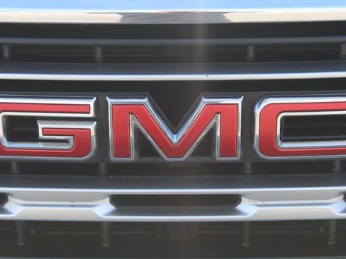Used 2024 GMC Sierra 1500 SLE image 8