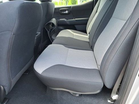 Used 2021 Toyota Tacoma TRD Off-Road w/ Technology Package AWD/4WD image 28