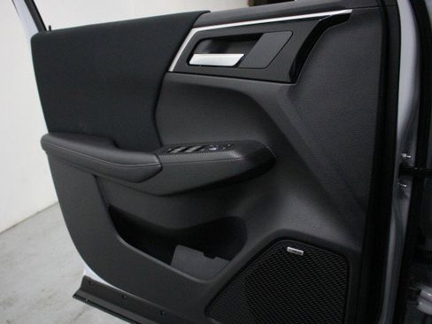 New 2026 Mitsubishi Outlander ES image 15