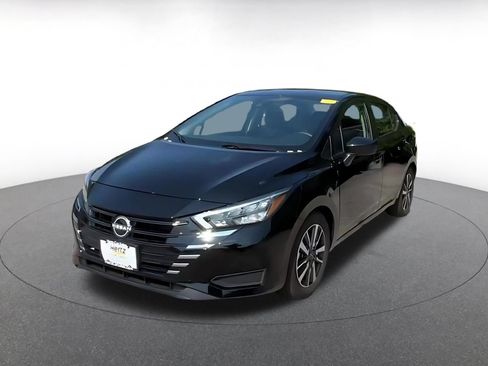 Used 2025 Nissan Versa SV FWD image 5