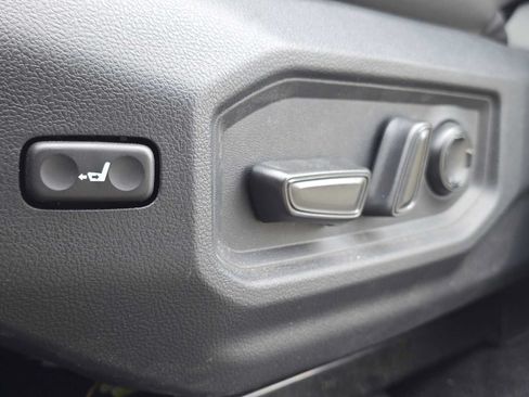 Used 2024 Toyota Tundra Platinum AWD/4WD image 27